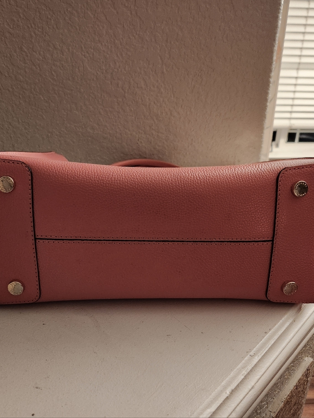 Euc Michael Kors Mercer Coral Leather Shoulder Bag Purse - Picture 8 of 13